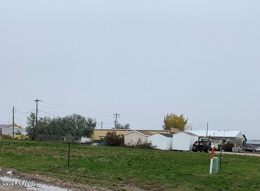 1st image of 2401 N 42nd St