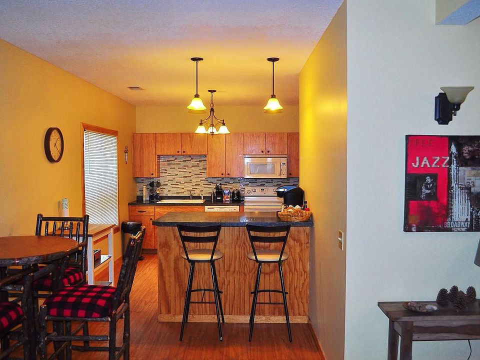 1st image of 1315 8th St SE #301