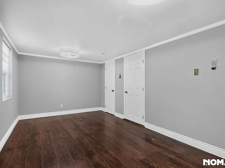 708 S Chestnut St — Photo 14