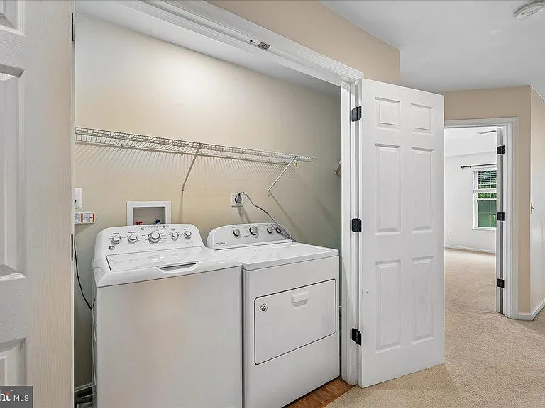 905 Royal Elm Ct — Photo 36