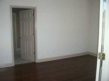 5th image of 2850 Jessup Ave