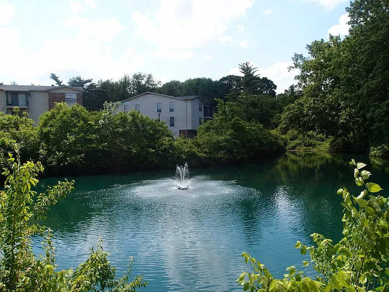 Whispering Lake Apartments — Photo 24