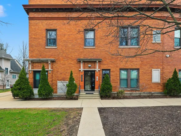 5962 N East Circle Ave APT 7, Chicago, IL 60631