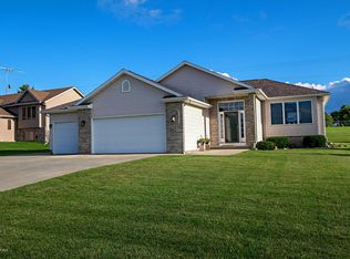 516 7th St NW, Byron, MN 55920