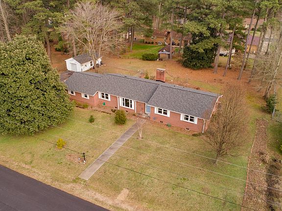2nd image of 209 W York Dr