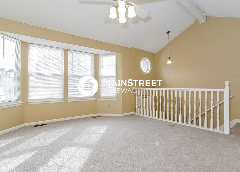 4900 N Fremont Ave — Photo 6