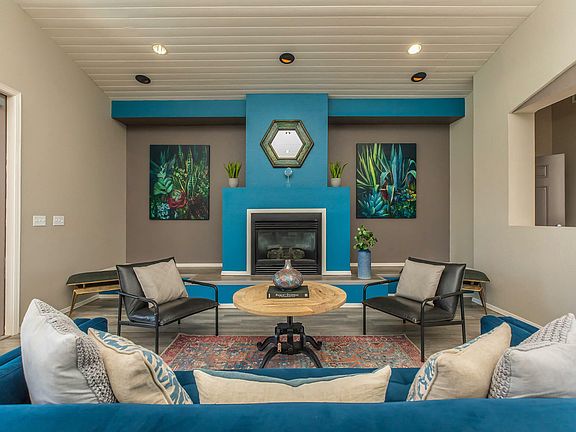 Stylish Community Lounge with Fireplace