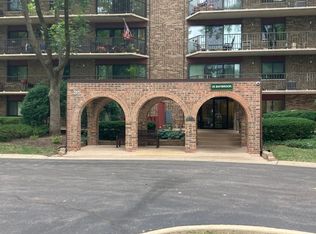 35 S Baybrook Dr UNIT 102, Palatine, IL