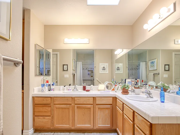1770 Baden Ave — Photo 10
