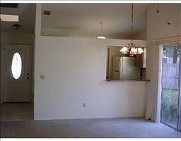 3rd image of 9467 Forest Hills Cir