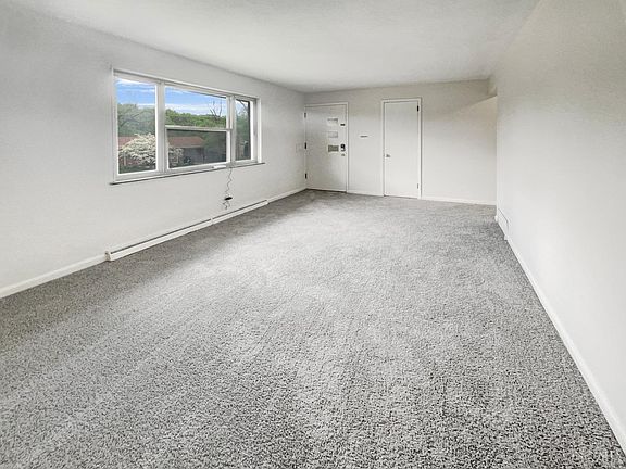 3rd image of 474 Burhen Dr