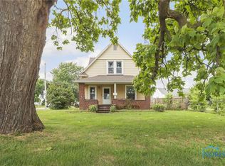 2501 Pickle Rd, Oregon, OH 43616