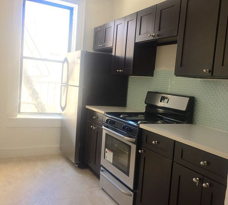 2nd image of 1501 Bryant Ave #1