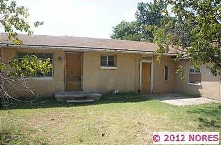 2nd image of 1739 E Oklahoma St
