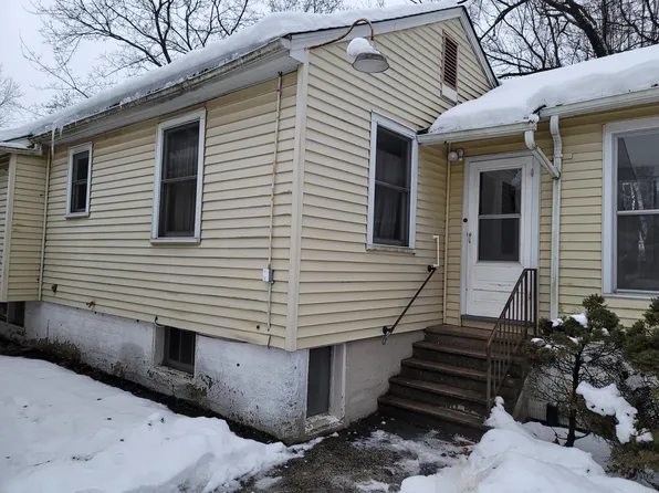 95 Horne St, Saint Charles, IL 60174