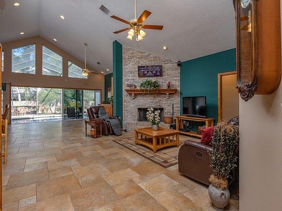 2nd image of 248 Shady Oaks Cir