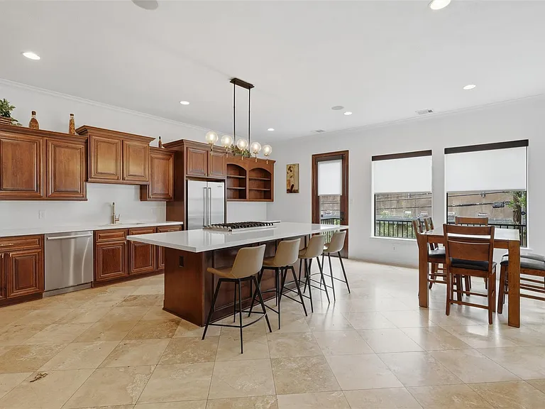 5330 Fayette St — Photo 16