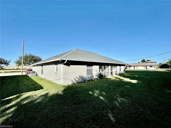 5th image of 906/908 Cape Coral Pkwy W