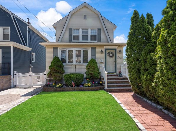665 Gabriel Avenue, Franklin Square, NY 11010
