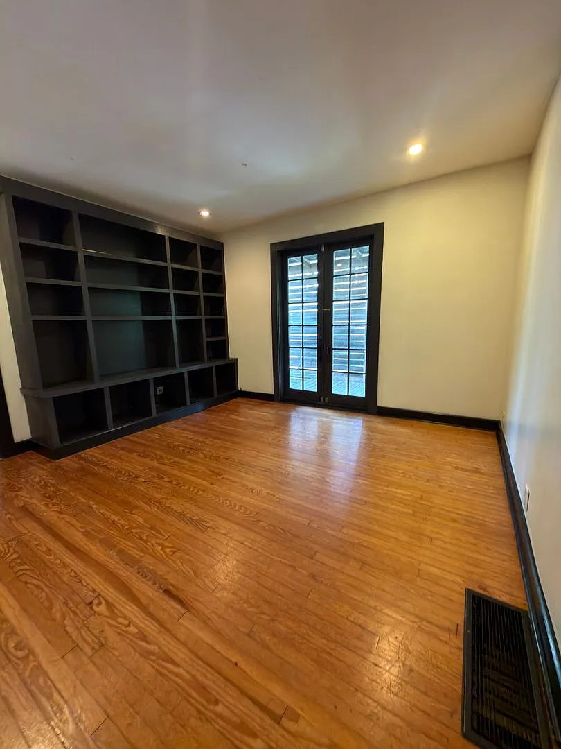 420 W 13th — Photo 3