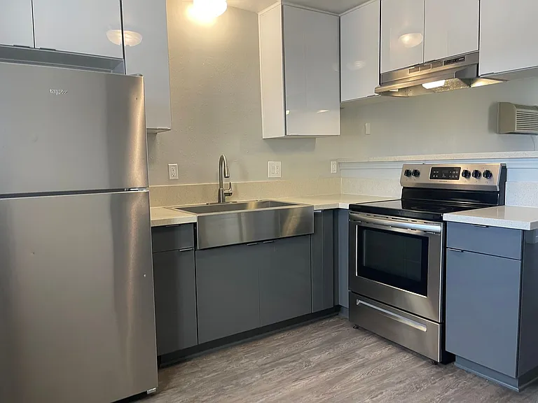 Villa Del Sol Apartments — Photo 51