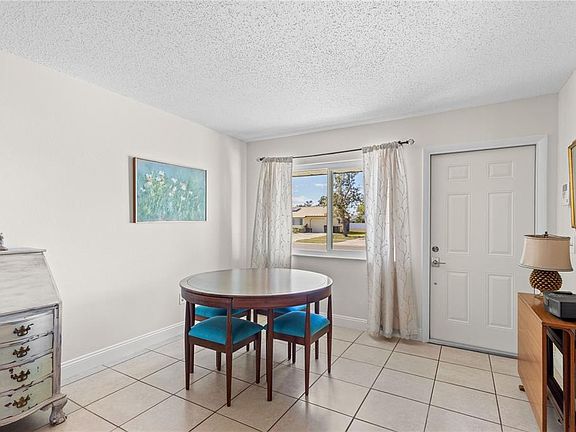 3rd image of 6057 Myrtlewood Rd