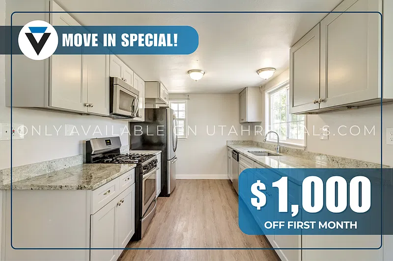 4 bed, 1.5 bath, 2016 sqft, $2,100 — Photo 1