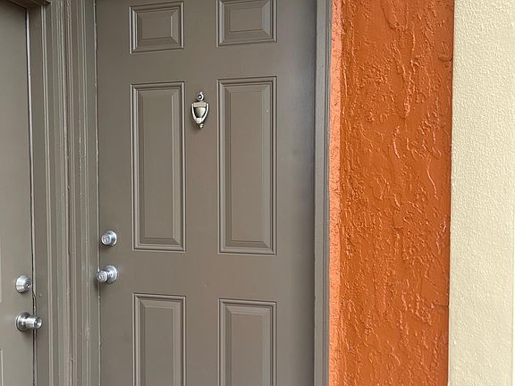 3rd image of 401 Fountainhead Cir Unit 255