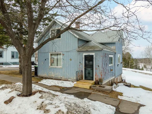 812 Harrison Ave, Crystal Falls, MI 49920