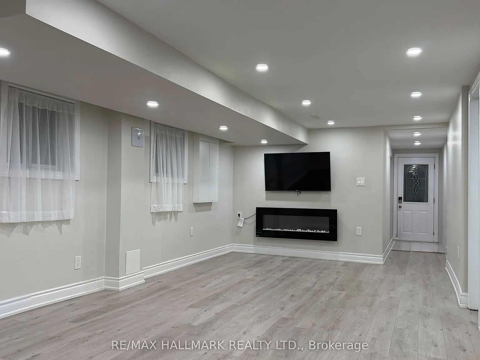 2 bed, $1,950 — Photo 1