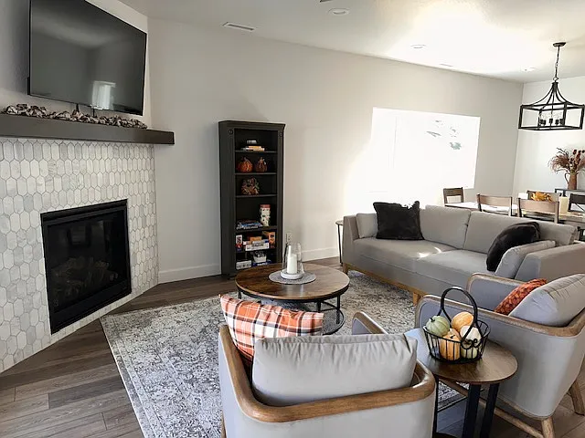 BC1677-616 Prescott Heights Drive - 1 — Photo 3