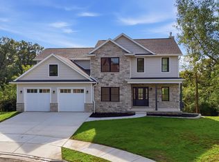 4100 W Vistaridge Ct, Peoria, IL 61615
