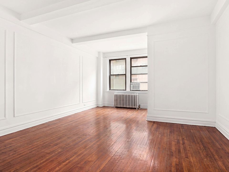 1st image of 457 W 57th St #405