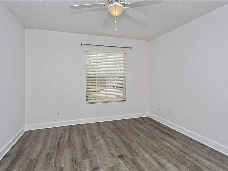 2120 Turkey Oak Ct — Photo 24