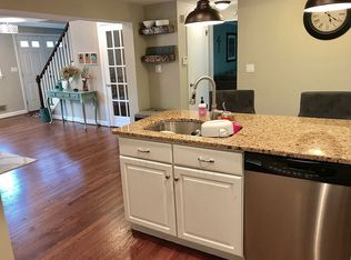 67 Lovelace Dr, West Hartford, CT 06117