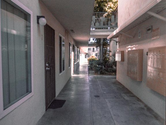 4th image of 9210 Somerset Blvd