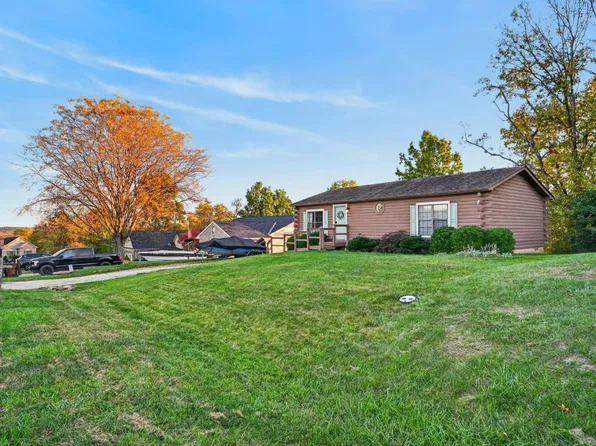 551 Hawthorne Hts, Lawrenceburg, IN 47025