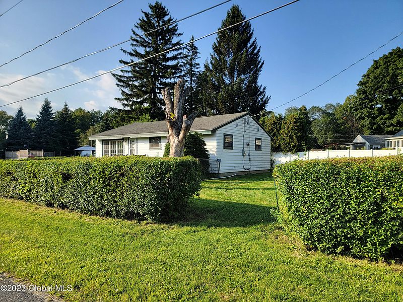 5th image of 10 Westcott Road