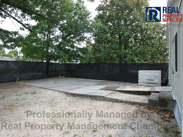 1206 Dawson St — Photo 16