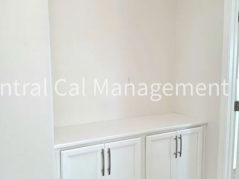 9029 Almond Creek Dr — Photo 33