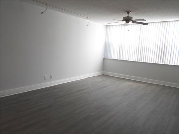 2781 Taft St APT 311