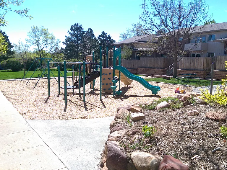 1502 Chambers Dr — Photo 24