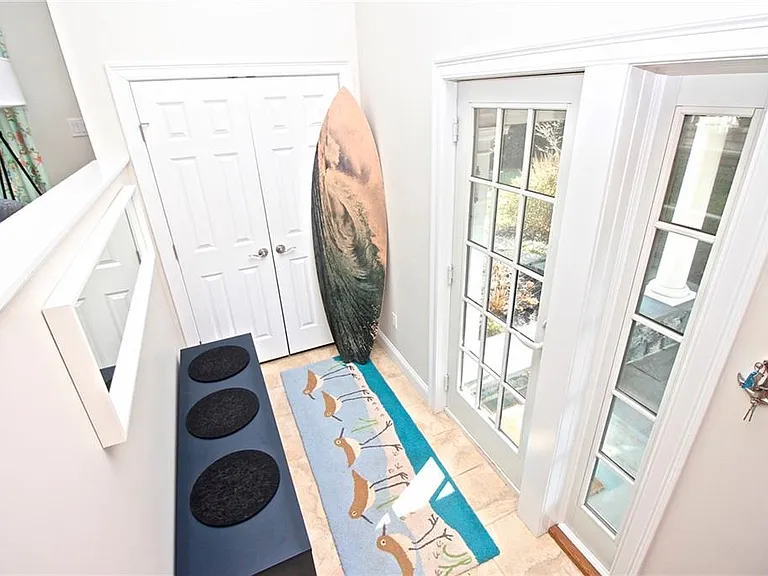 190 Coggeshall Ave — Photo 5