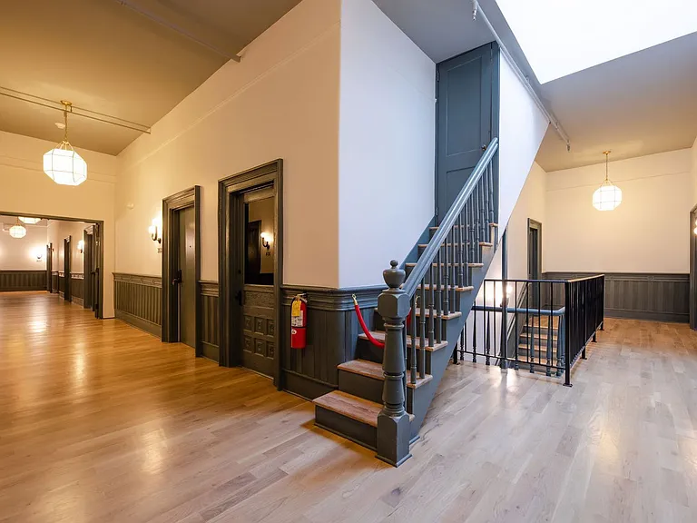 582 Mulberry St — Photo 10