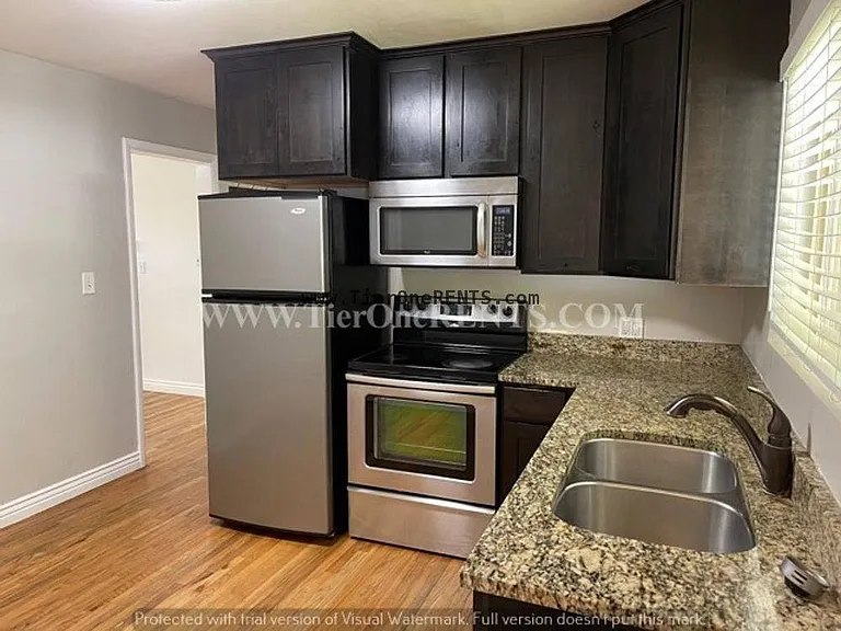 286 E Leslie Ave — Photo 6