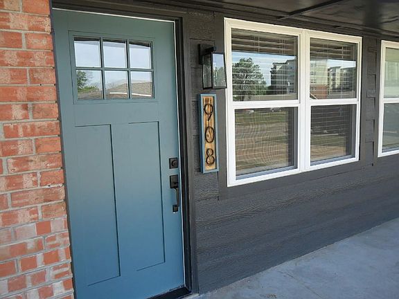 2nd image of 908 Deonne Dr