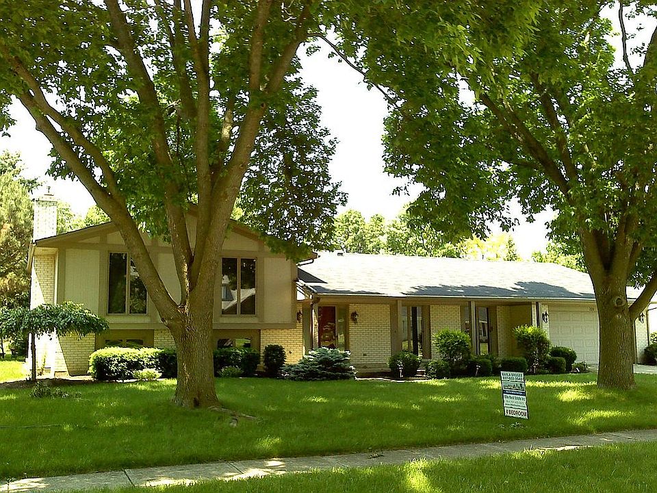 1st image of 221 Chris Dr