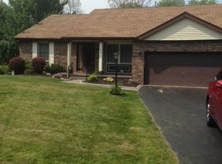 655 Harris Hill Rd, Lancaster, NY 14086