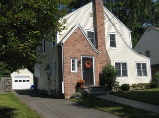 60 Nevins Ave, Longmeadow, MA 01106