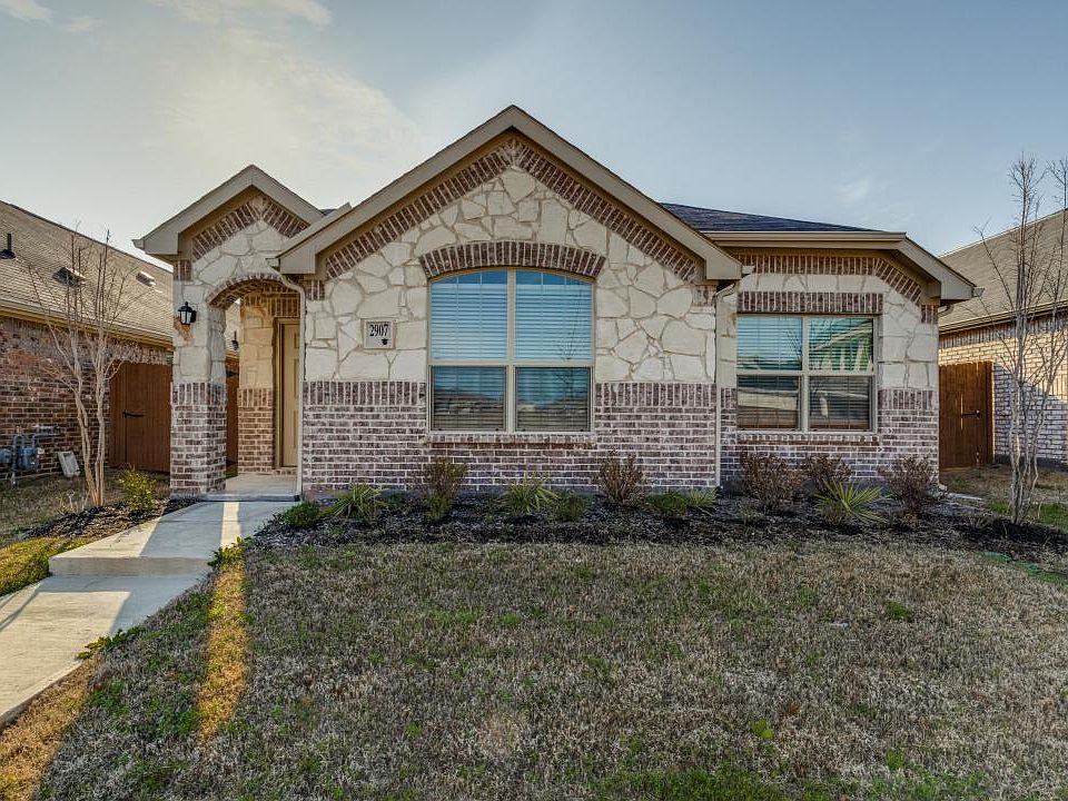 1st image of 2907 Meadowlands Dr